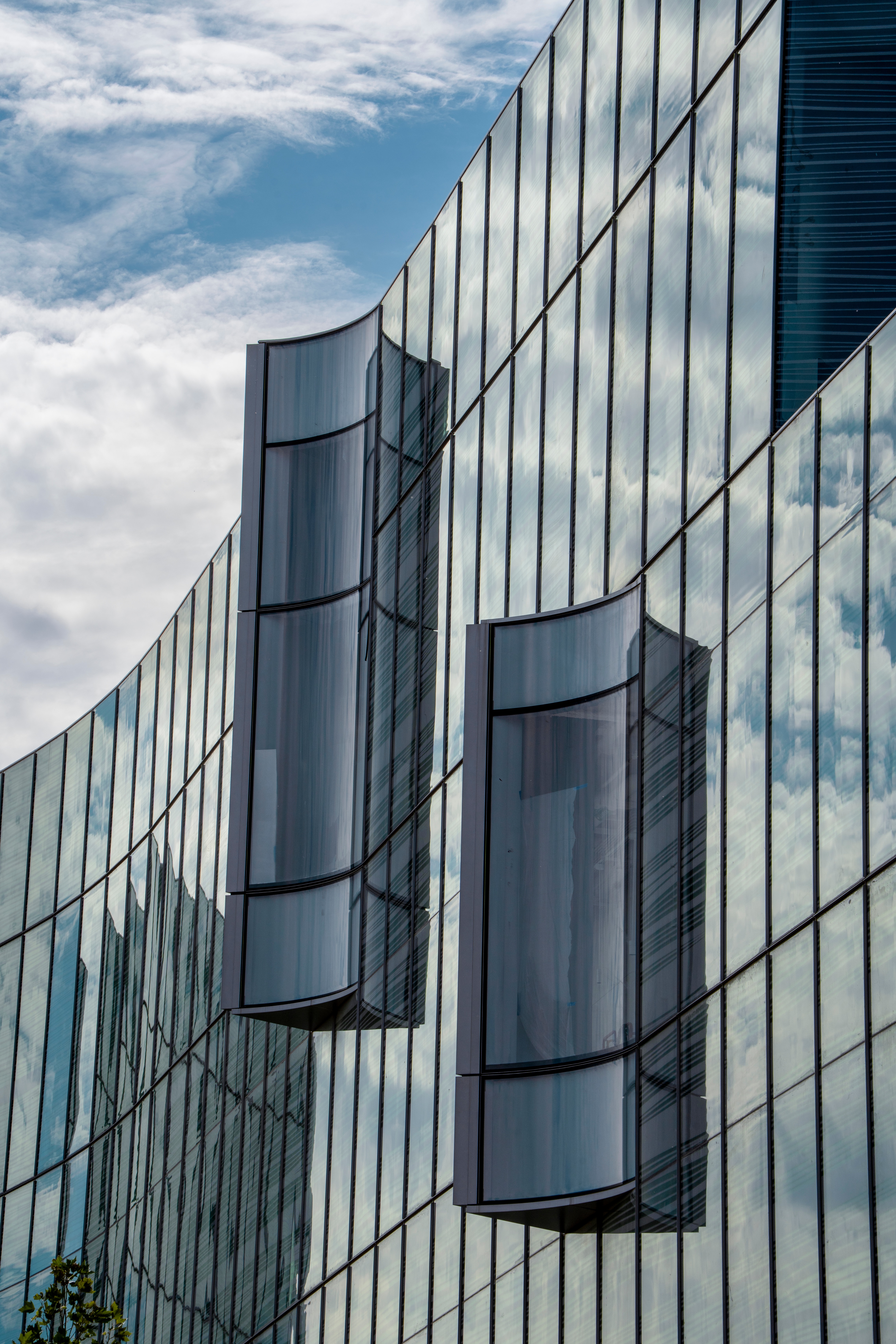 The state-of-the-art Dearborn campus is designed to consolidate design, engineering, and corporate leadership to foster enhanced collaboration and accelerate innovation. 